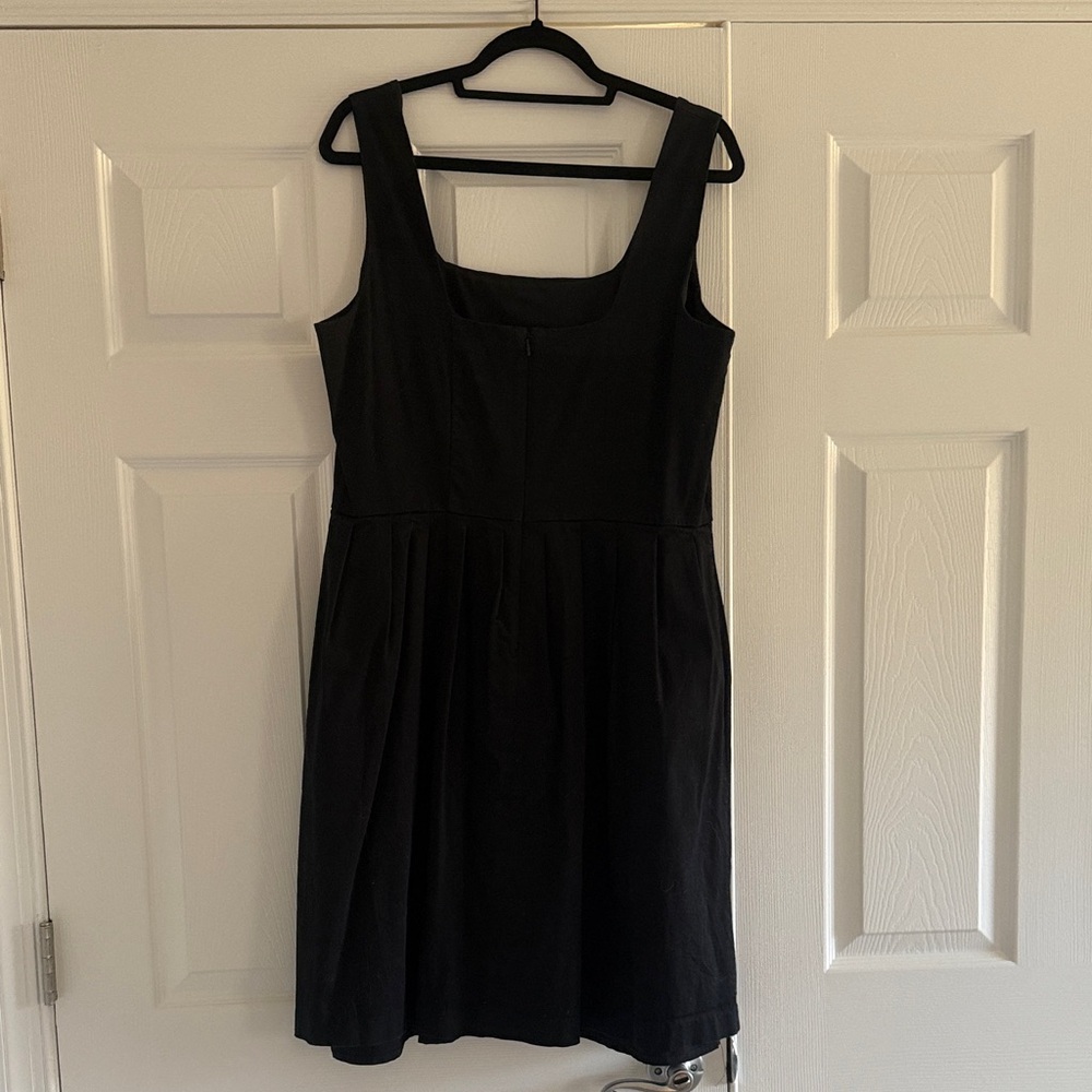 White House Black Market Black Sleeveless Fit-and-Flare Mini Dress - Picture 4 of 10